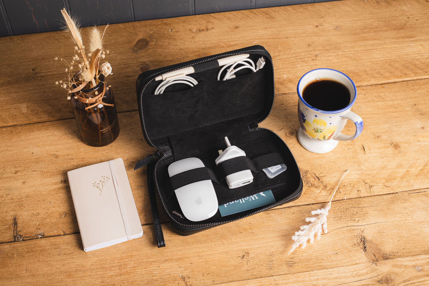 Àtàndá Leather Tech Organizer